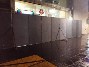 Renta Venta Fabricación Eventos Valla Barricada tapeal